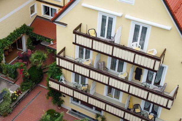 Unterallgau Hotel | Discover Hotel Cebulj: Family-Friendly with Hot Tub Access