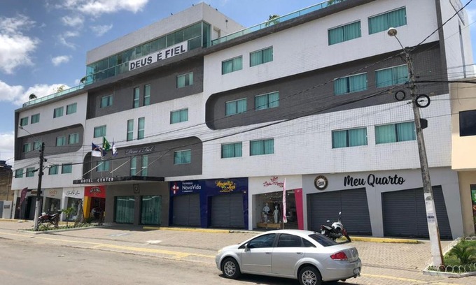 Vitoria de Santo Antao Hotel | Comfortable Hotel Center Vitoria: Pool & Breakfast Included