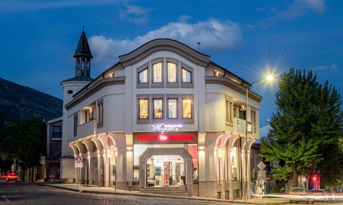 Karlovo Hotel | Budget-Friendly Hotel Central: Pet and Child Friendly Stay