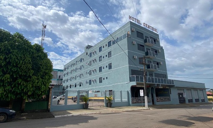 Porto Velho Hotel | Budget-Friendly Hotel Central with Breakfast & Family Amenities