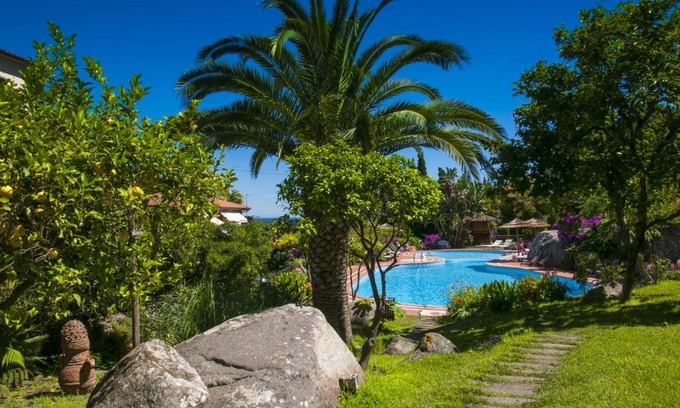 Sant' Andrea Hotel | Experience Hotel Cernia Isola Botanica with Oceanfront Views