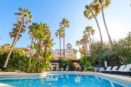 Palma de Mallorca Hotel | Relax at Hotel Ciutat Jardi with Pool & Oceanfront Views
