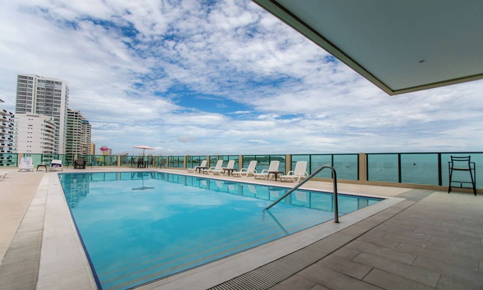 Salinas Hotel | Experience Hotel Colón Salinas: Ocean View & Spa Retreat