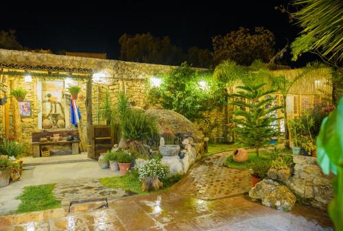 Mineral de Pozos Hotel | Pet-Friendly Retreat at Hotel Colibri with Hot Tub Bliss