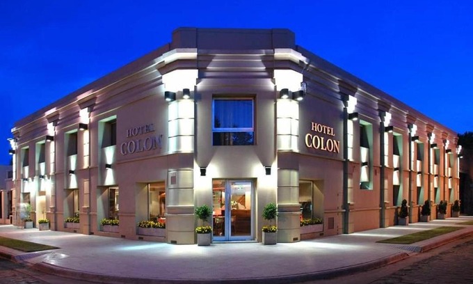 Junin Hotel | Budget-Friendly Hotel Colon with Pool and Restaurant Access