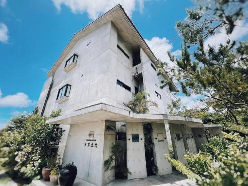 Maeganeku Apartment | Discover Hotel Condominium Tokatotoka with Ocean Views