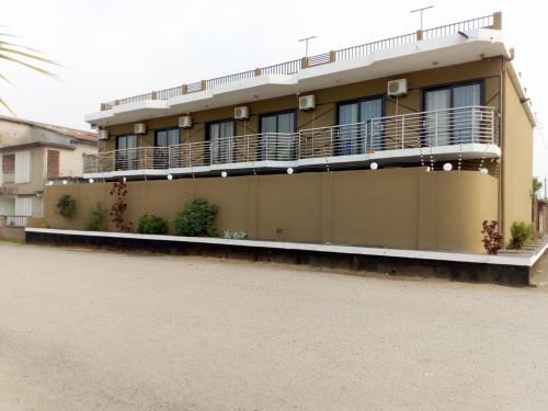 Quelimane Hotel | Discover Comfort at Hotel Confort - Pet and Child Friendly