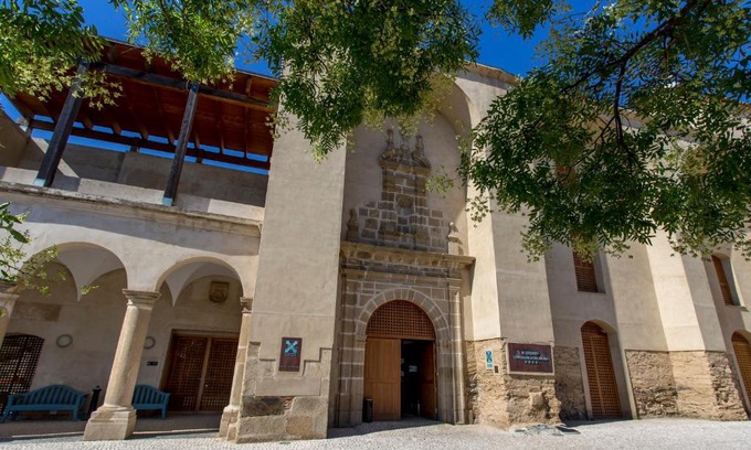 Alcantara Hotel | Explore Hospedería Conventual de Alcántara - 4-Star Comfort
