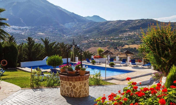 Alcaucin Hotel | Exceptional Comfort at Hotel Cortijo de Salia - Rated 9.8/10