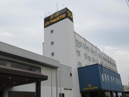 Miyoshi Hotel | Comfortable Stay at Hotel CROWN HILLS MIYOSHI with Hot Tub