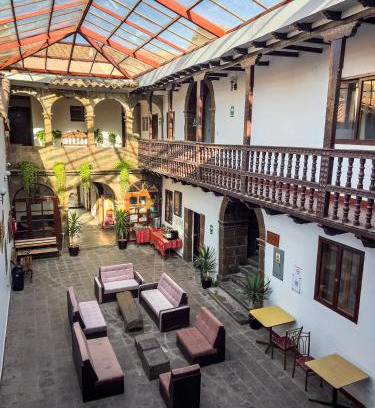 Cusco Historic Center Hotel | Family-Friendly Hotel Cusco Plaza Saphi with Hot Tub Access