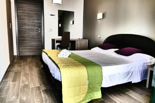 San Benedetto del Tronto Hotel | Discover Hotel Désirée: Beachfront Bliss with Ocean Views