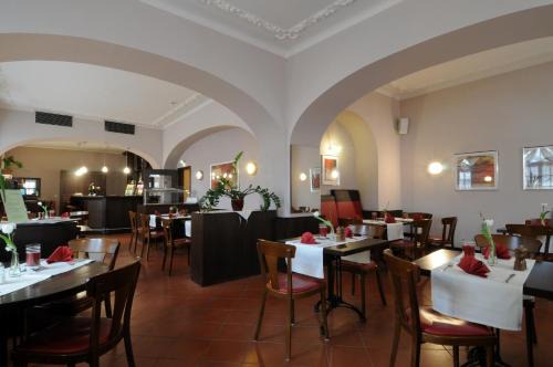 Doebeln Hotel | Discover Comfort at Hotel Döbelner Hof - Pet Friendly Stay
