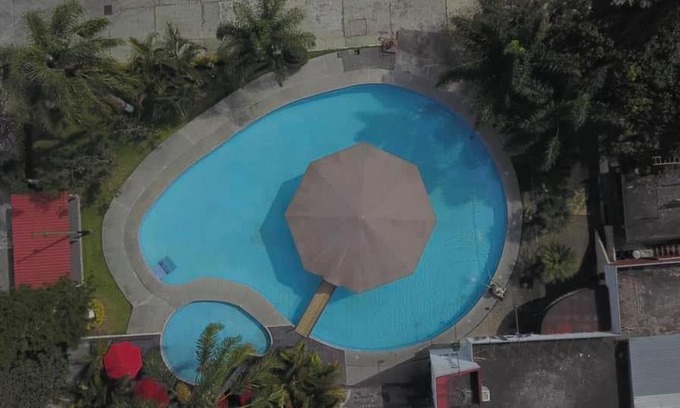 Huiloapan de Cuauhtemoc Hotel | Pet-Friendly Hotel D´ Alba with Pool and Family Amenities