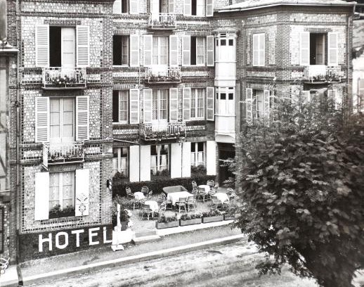 Etretat Hotel | Discover Hotel d'Angleterre Etretat: Family-Friendly Retreat