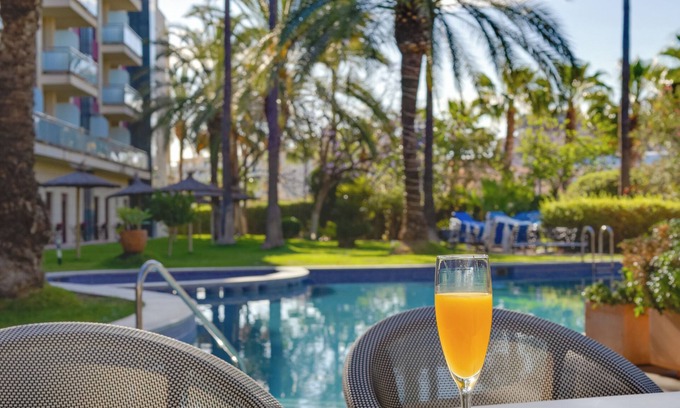 Denia Hotel | Relaxing Retreat at Hotel Daniya Denia with Pool & Spa