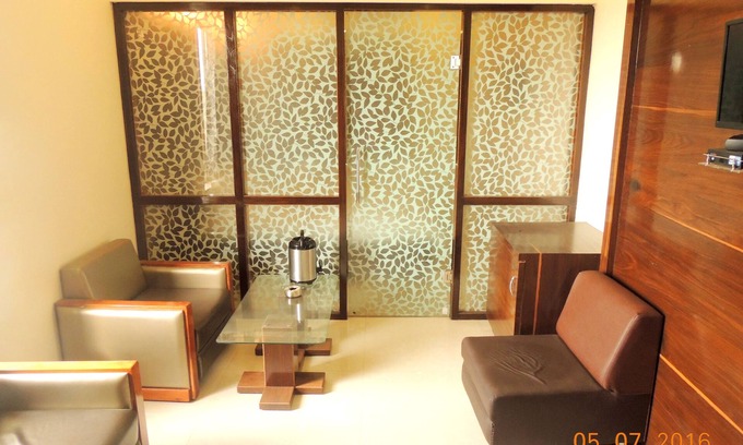 Visnagar Hotel | Discover Comfort at Hotel Darshan with Family-Friendly Amenities