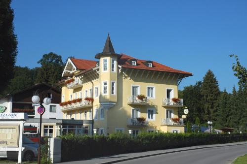 Bad Toelz Hotel | Discover Hotel Das Schlössl: Pet-Friendly & Family-Focused
