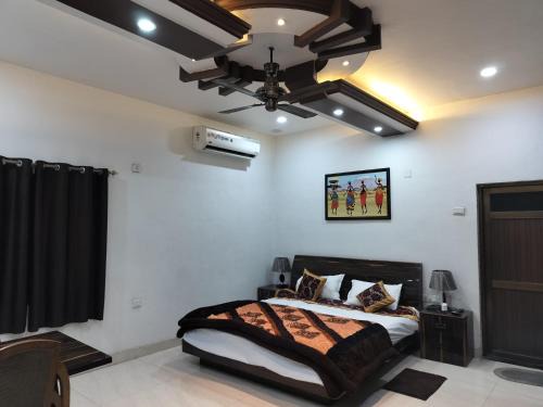 Varanasi Hotel | Budget-Friendly Comfort at Hotel Dawat with Family Amenities