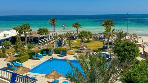 Playa Sidi Mehrez Hotel | Relax at Hotel de Charme et SPA Dar El Bhar with Ocean Views