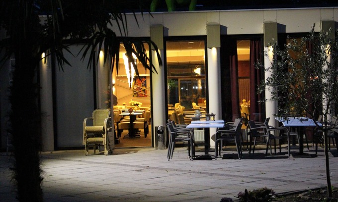 Aardenburg Hotel | Discover Comfort at Hotel de Elderschans with Pool & Spa