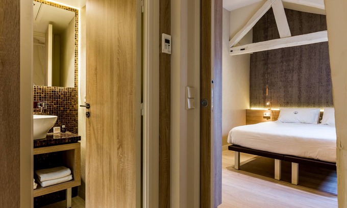 Saint-Thomas-d'Aquin Hotel | Experience Hotel de Lille: Top-Rated 4-Star Comfort & Spa