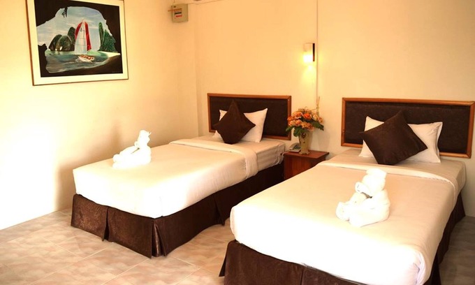 Koh Kaew Hotel | Top-Rated Hotel De Ratt with Family-Friendly Amenities