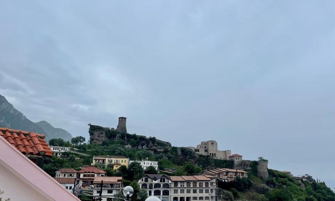 Kruje Hotel | Budget-Friendly Castle View Rooms with Top Amenities