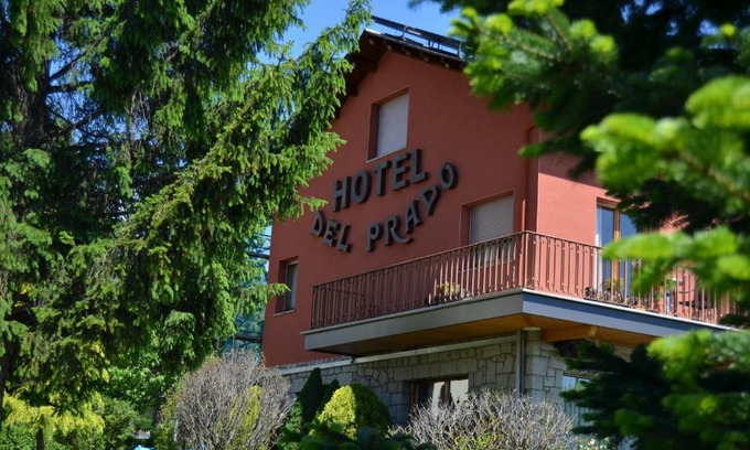 Puigcerda Hotel | Discover Comfort at Hotel del Prado with Ocean View & Spa