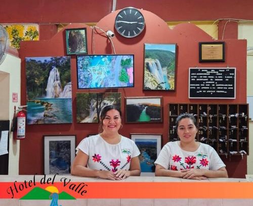 El Naranjo Hotel | Discover Hotel Del Valle: Family-Friendly with Pool Access