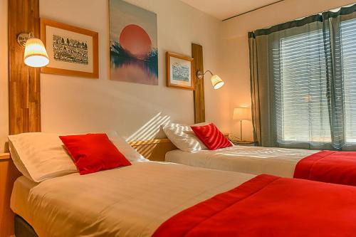 Bulle Hotel | Inviting Hotel des Alpes in Bulle Center with Ocean Views