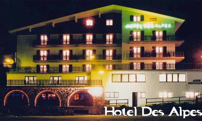 Foppolo Hotel | Pet-Friendly Hotel Des Alpes with Breakfast & High Ratings