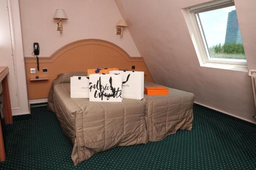 5th Arrondissement Hotel | Family-Friendly Hotel Des Arenes with Great Accessibility