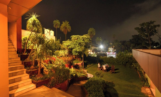 Mount Abu Hotel | Comfortable Stay at Hotel Dev Residency with Breakfast Included