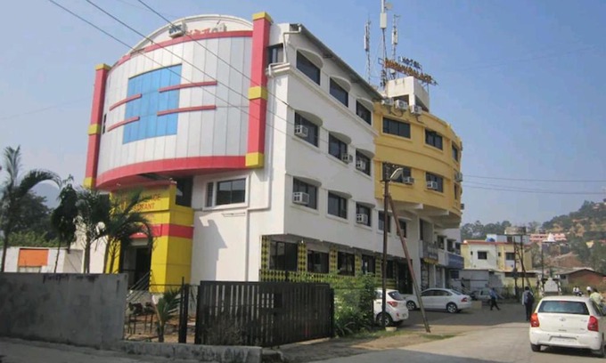 Trimbak Hotel | Budget-Friendly Stay at Hotel Dhruv Palace with Breakfast