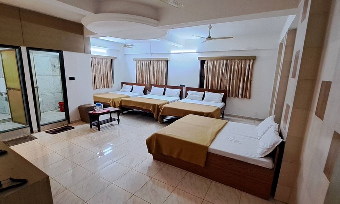 Trimbak Hotel | Budget-Friendly Hotel Dhruv Palace with Family Amenities