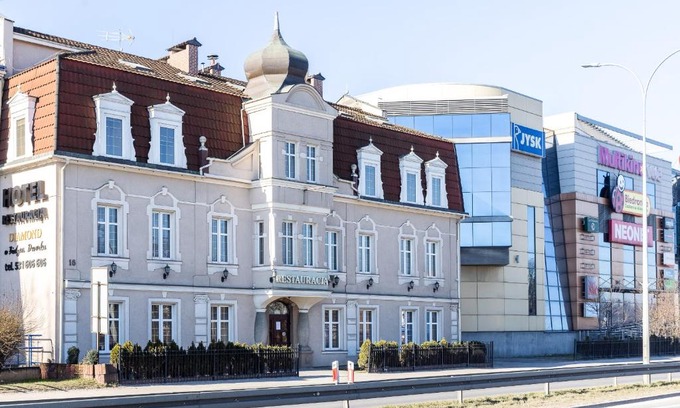 Rumia Hotel | Pet-Friendly Hotel Diamond in Białym Dworku - Rated 8.8