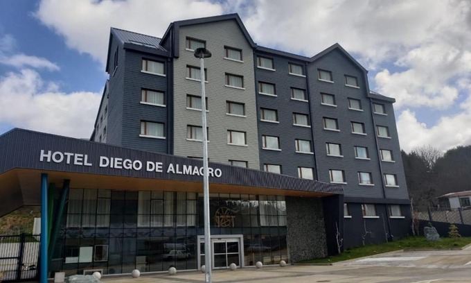 Castro Hotel | Experience Comfort at Hotel Diego de Almagro Castro