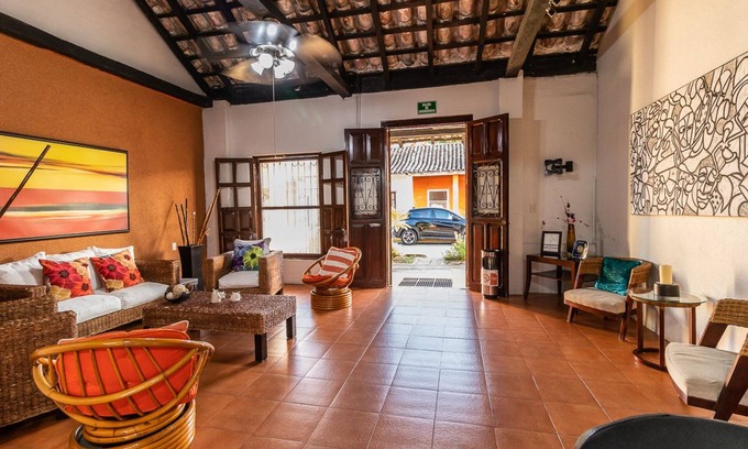 Tlacotalpan Hotel | Discover Hotel Doña Juana Tlacotalpan: Family-Friendly Retreat