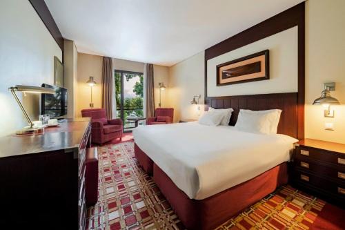 Horta Hotel | Discover Hotel do Canal: A 4-Star Retreat with Spa & Pool