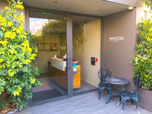 Guimaraes Hotel | Budget-Friendly Hotel do Paço with Pet-Friendly Amenities