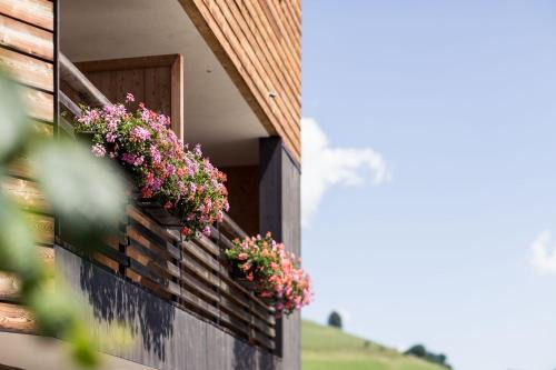Terento Hotel | Hotel Dolomitenblick: Oceanfront Retreat with Spa & Pool