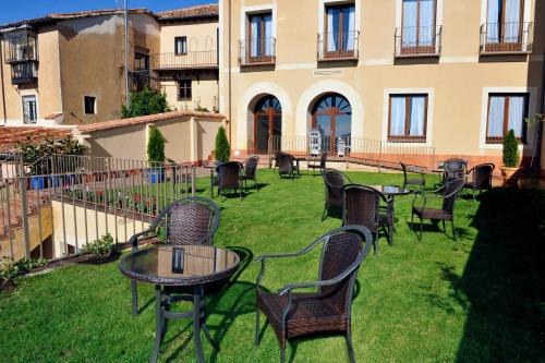 Segovia Old Town Hotel | Guest Rated Hotel Don Felipe: Family-Friendly Comfort Awaits