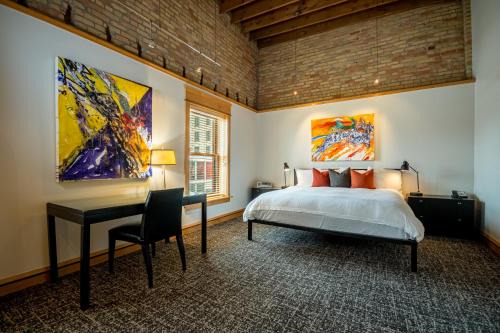 Fargo Hotel | Discover Hotel Donaldson: Pet Friendly & Highly Rated Stay