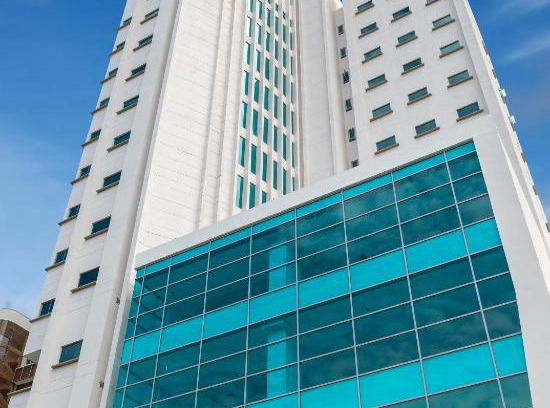 Alto Prado Hotel | Elegant Hotel Dorado Plaza Alto Prado with Ocean Views