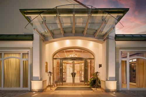 Passau Hotel | Welcoming Hotel Dreiflüssehof with Family-Friendly Amenities