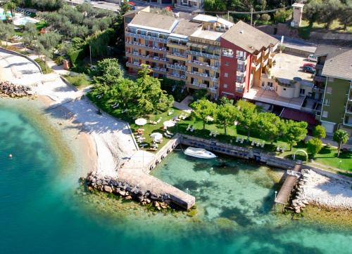 Porto Hotel | Hotel Du Lac: Relax Attitude with Oceanfront Bliss
