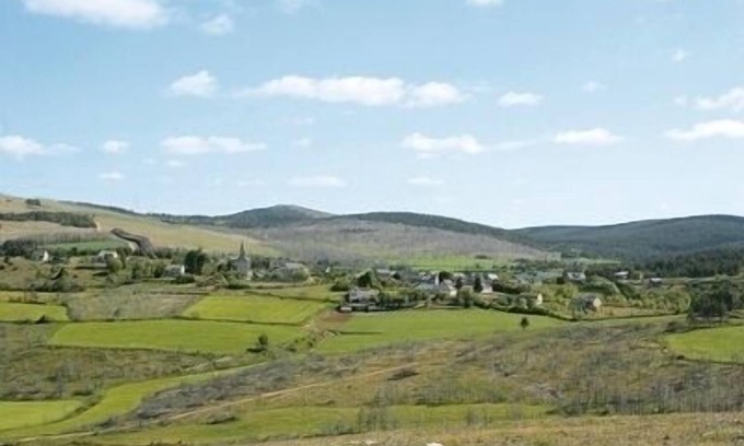 Mas-Saint-Chely Hotel | Experience Hotel du Mont Servy: Rated 9.4 with Breakfast & Family Amenities