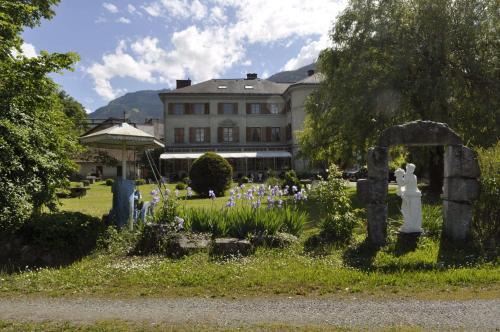 Faverges-Seythenex Hotel | Oceanfront Bliss at Hotel Du Parc - Manoir Du Baron Blanc