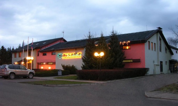 Nova Dubnica Hotel | Comfortable Stay at Hotel Dynamic - Pet and Child Friendly